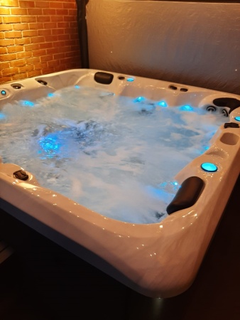Гидромассажный спа-бассейн BestSpas Ha Long Bay Гидромассажный спа-бассейн BestSpas Ha Long Bay